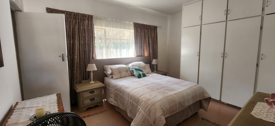 5 Bedroom Property for Sale in Kannoniers Park North West